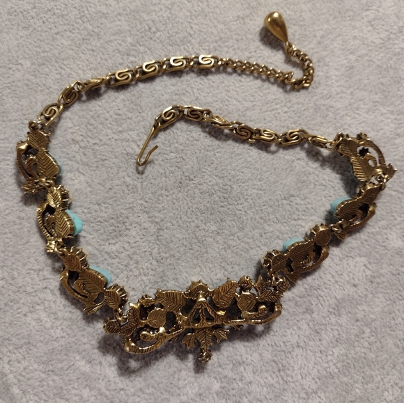 RARE Vintage 1950s 10k Gold Plated Necklace & Clip Earring Set - Picture 4 of 16